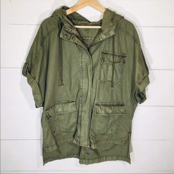 American Eagle Outfitters Jackets & Blazers - AE Military hooded Jacket💚